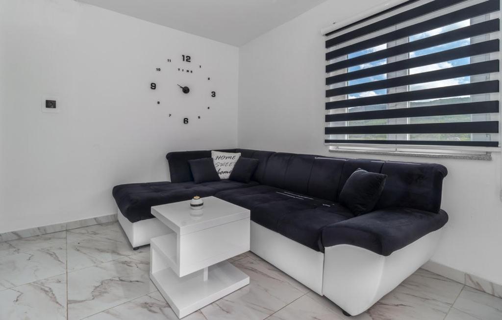 Apartment Sweet