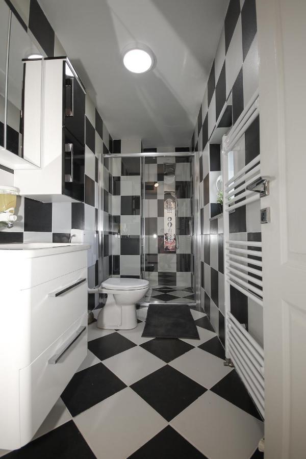 Sweet Apartment *