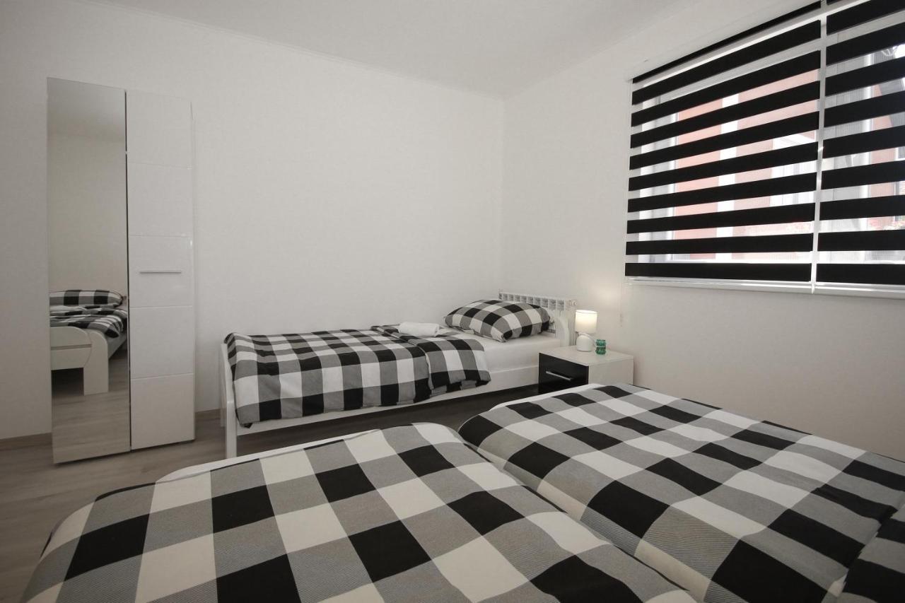 Apartment Sweet *
